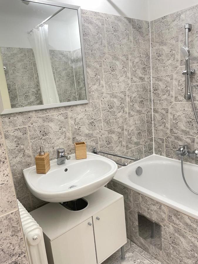 Cosy Apartment Near Schoenbrunn & Meidlinger Market Wiedeń Zewnętrze zdjęcie